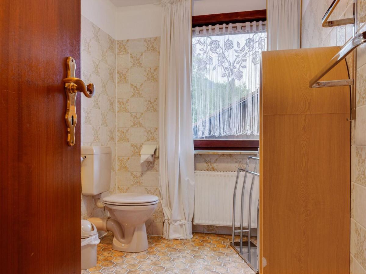 Nice Apartment With Balcony Kamschlacken Екстер'єр фото